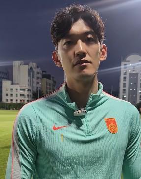 九游娱乐-颜骏凌：为武磊百场感到骄傲；李昊很有潜力，会帮他尽快融入